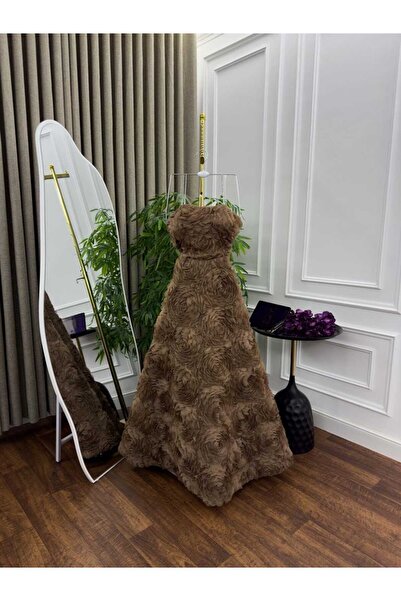 Diva style فستان سهره ورود بارزه وكلوش فخم وراقي