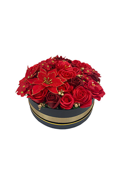 velve Aranjament floral in cutie neagra rotunda cu craciunite, hortensii si t...