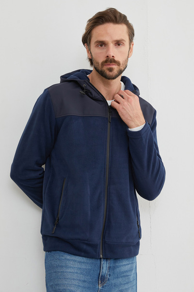 Fulla Moda Μπουφάν με κουκούλα με φερμουάρ και στάμπα με έμβλημα