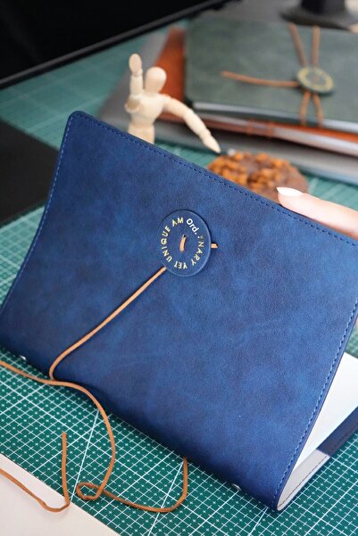 Victoria's Journals Notebook with Vegan Cover with A5 Mechanism.100 Gr. 160 Pages. Lined