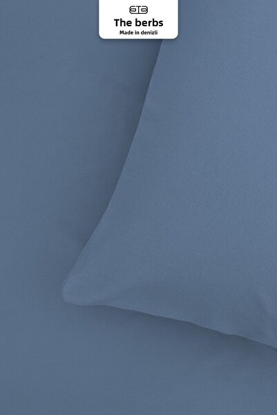 TheBerb |   Set of 2 Lacoste Knitted Pillowcases |   100% Cotton |   50 X 70 |   With Zipper