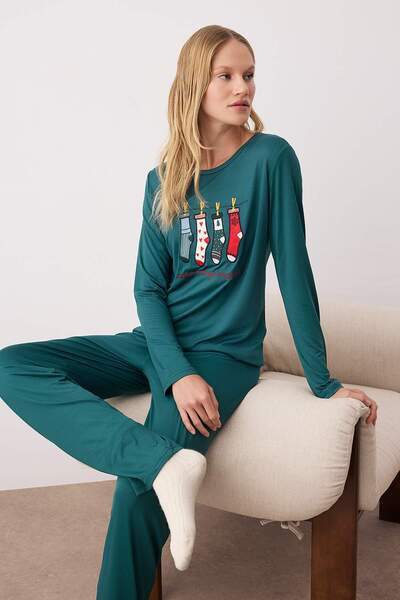Trendyol Collection Green Fun Embroidered Soft Tuşe Knitted Pajama Set Thmaw26Pt00188