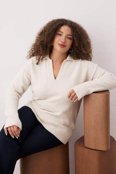 Trendyol Curve Ecru Polo Neck Soft Feel Knitwear Sweater Tbbaw26An00024