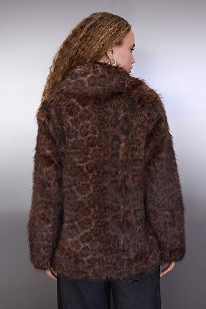 Trendyol Collection Többszínű leopárdmintás túlméretezett szőrme kabát TWOAW26MO00060