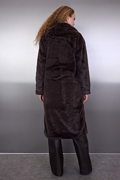 Trendyol Collection Dark Brown Fur Mono Closure Oversize Long Coat Twoaw26Kb00002