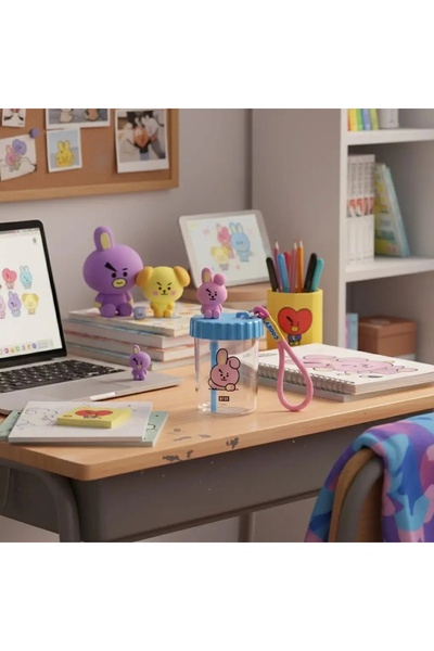 Miniso BT21 Lisanslı Süslemeli ve Askılı Plastik Şişe (520mL) - Cooky