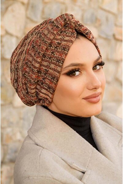 Aişe tesettür Χειμερινό καπέλο με σπιράλ σε μπεζ χρώμα