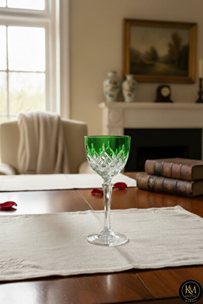 Kristal Market Luxury Standing Goblet - Comfortable and Stylish Design
