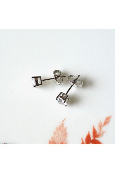 Heppii Gümüş Renk Tektaş Küpe 6 mm Zirkon Taşlı Rodyumlu