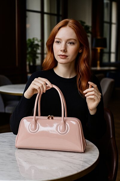 ESTUTE Pera Lüks Parlak Deri Omuz Çantası – Trend & Şık Tasarım