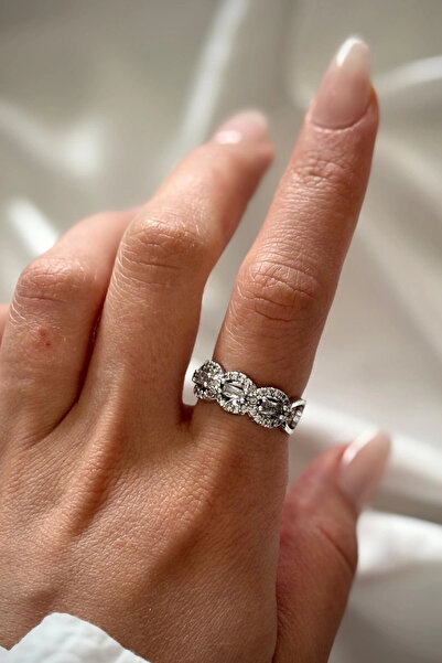 Leo'Stone Oval Design Zircon Stone Women's Ring