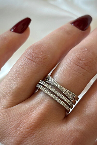 Leo'Stone خاتم نسائي من الفولاذ المقاوم للصدأ قابل للتعديل بتصميم نصف لفة من حجر الزركون للموسم الجديد