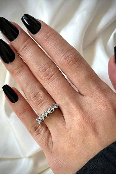 Leo'Stone الموسم الجديد 7 صف حجري تصميم حجر الزركون نموذج خاتم فولاذي نسائي قابل للتعديل