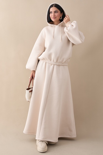 InStyle Krémová souprava s balonovým rukávem