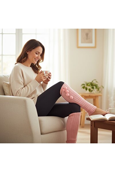 ACSEND Kadın Tozluk Ponponlu Yün Dizlik Çorap – Rahat, Sıcak & Günlük Spor Bot Çorabı