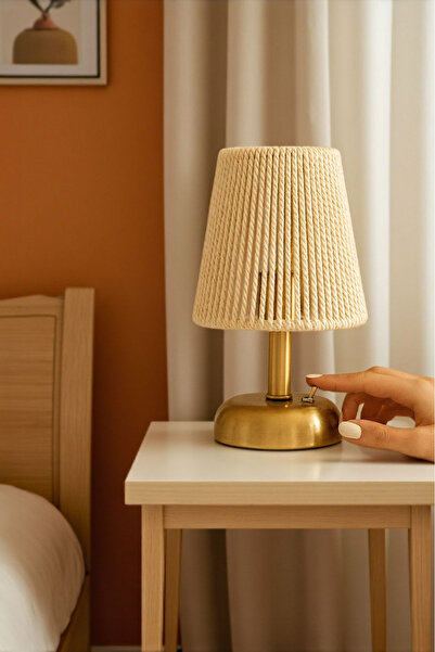 Bubihome Kablosuz Pilli Masa Lambası, Makrome Abajur , Gold Gövde El Yapımı Makrome Başlık