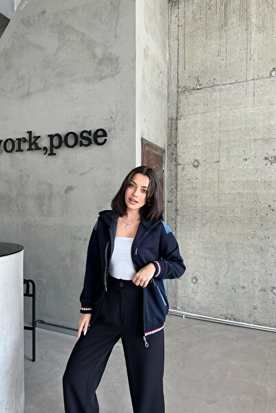 XRAY JEANS Γυναικείο μπλουζάκι με κουκούλα τζιν με γαρνιτούρα Relax μαύρο