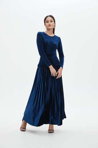 Nichii Women's Long Sleeve Plain Maxi Dress with Cinched Waist