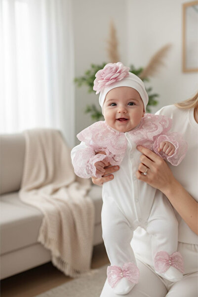 Şeker Tadında Tasarımlar طقم ملابس للفتيات الصغيرات بتفاصيل وردية، طقم رومبير...