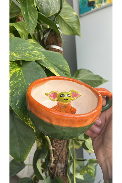 visera Handmade Mug with Yoda Figure as a Gift