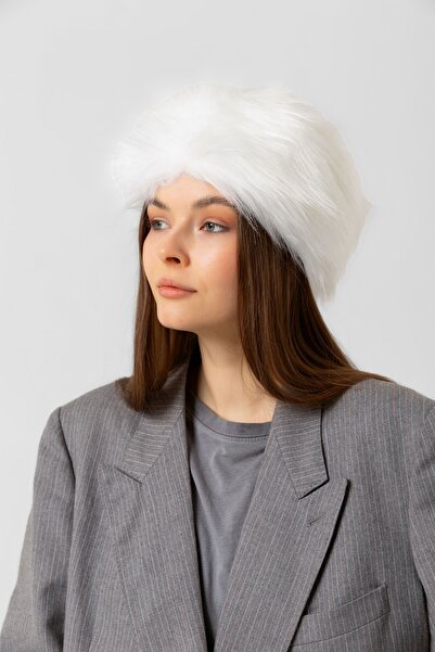 FELLMENS Pălărie de damă din blană albă cu model inimă