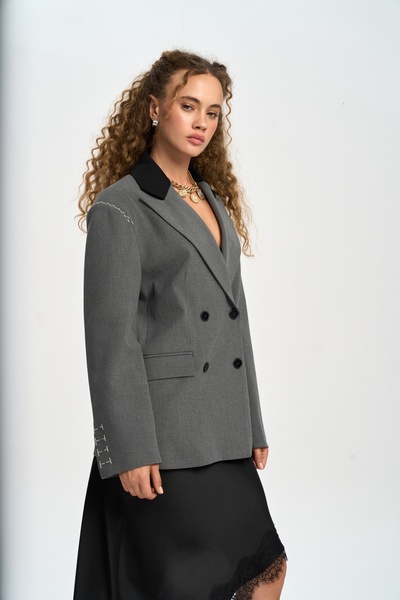 MAI STUDIOS CO. Iva Nakış Detaylı Füme Blazer