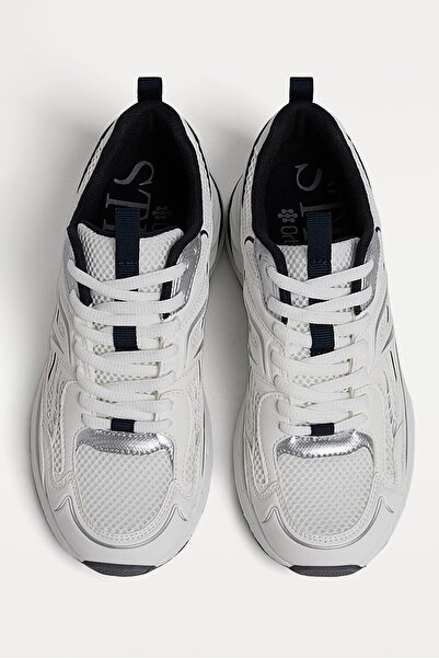 Stradivarius Detaylı spor ayakkabı