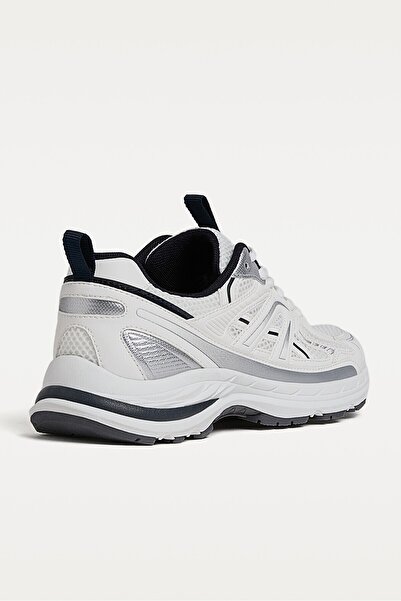 Stradivarius Detaylı spor ayakkabı