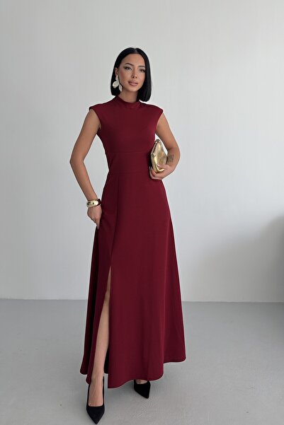 ALFUDO Moda Collection فستان ماكسي بياقة دائرية وفتحة جانبية باللون العنابي