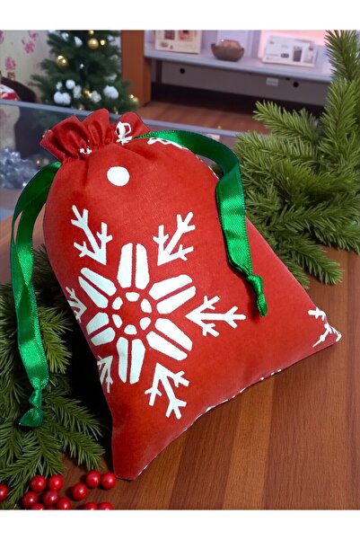 Armada Yılbaşı Temalı İri Kar Taneli Kumaş Hediye Kesesi – Kırmızı, Beyaz (12...
