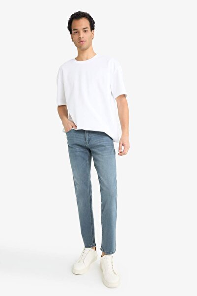 DeFacto Παντελόνι Pedro Slim Fit με στενή εφαρμογή κανονικής μέσης στενό τζιν παντελόνι F2926AX25AU