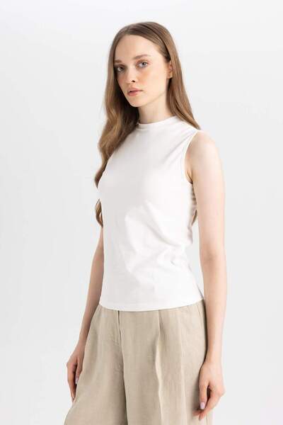 DeFacto Crew Neck Sleeveless Basic Plain T-Shirt Tunic D4894Ax24Wn