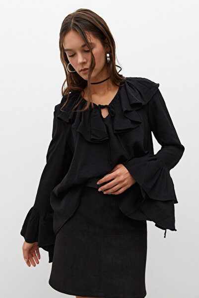 urban focus Ruffled V-Neck Blouse