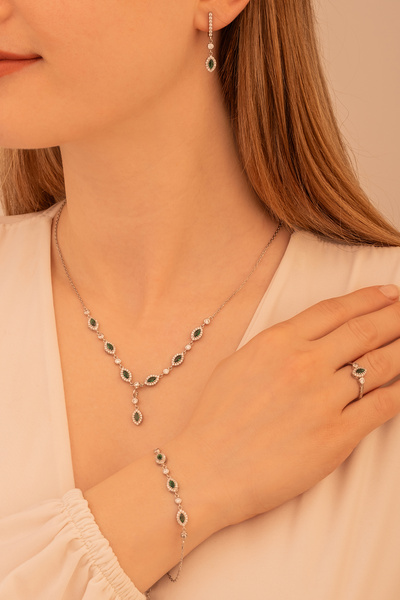 OSMANLI GÜMÜŞ Kadın Gümüş Takı Seti - Pera Zümrüt Mekik Taşlı 925 Ayar Kolye Bileklik Yüzük Küpe Tam Set