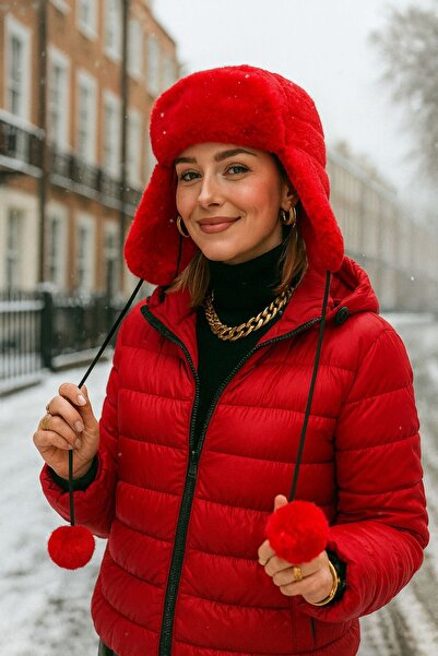 FELLMENS Red Plush Women's Beret - Cap with Faux Fur and Headphones