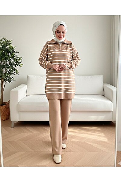 Modamorfo Striped knitwear set with turtleneck zipper - mink