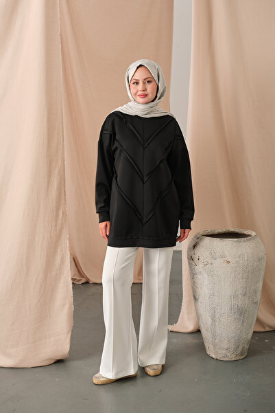 LOCCO Black Tunic - V-Detail on the Front