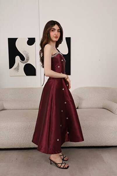 Generic Elegant burgundy strapless midi evening dress with crystal embellishment