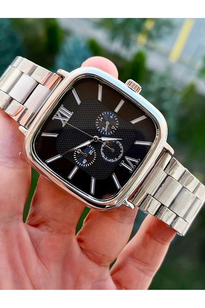 Weluxa Silver Color Black Dial Roman Numeral Men's Wristwatch