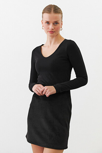 urban focus V Yaka Pamuk Body