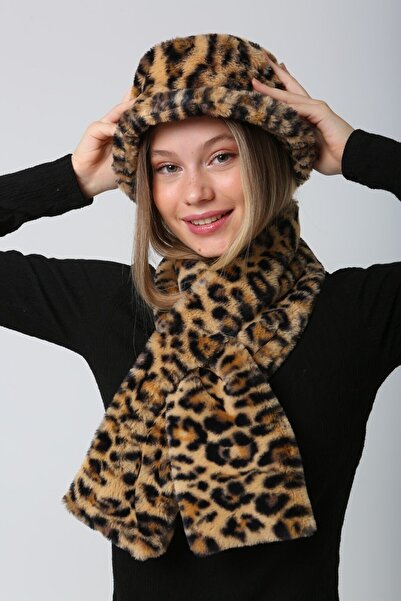 FELLMENS Soft Textured Camel Leopard Plush Neck Collar and Hat Set of 2