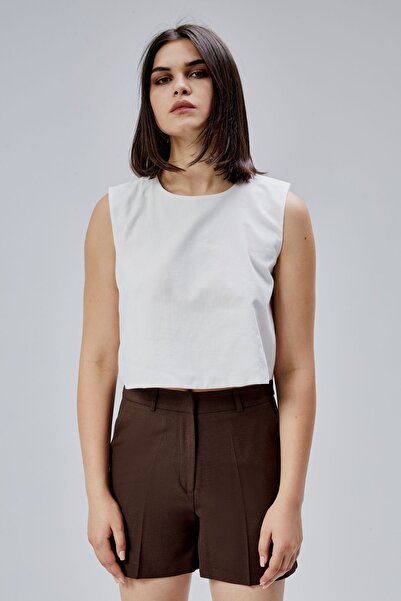 Bolivente Ecru Regular Crop Blouse