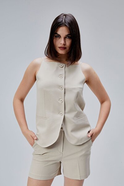 Bolivente Light Beige Regular Pocket Woven Shorts