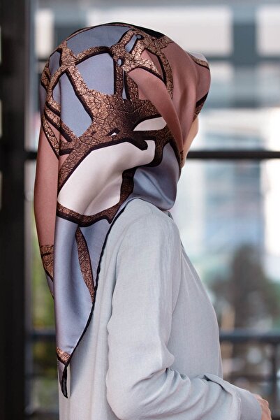 Vissona 57% Silk 43% Viscos Twill Silk Gold Effect Geometric Pattern Gray - Powder Color 90X90 Scarf Planting