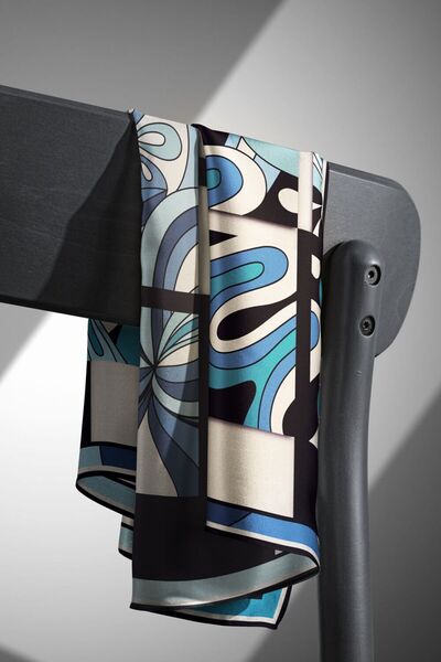 Vissona 57% Silk 43% Viscos Twill Silk Geometric Patterned Baby Blue - Indigo Colored 90X90 Planting Shape : E