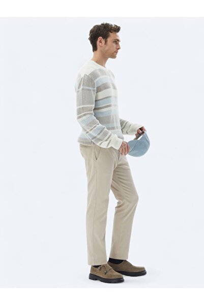 Kip Ekru Bisiklet Yaka Desenli Pamuk Karışımlı Triko Kazak