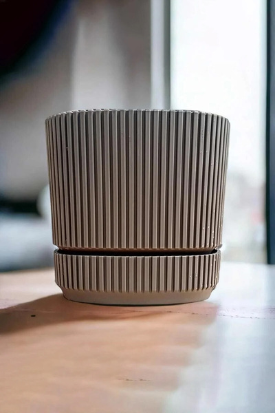 ToXA Pera Kare Saksı No3 2,3 Litre Siyah 16,6cm Plastik Kendinden Tabaklı Çiçek Saksısı