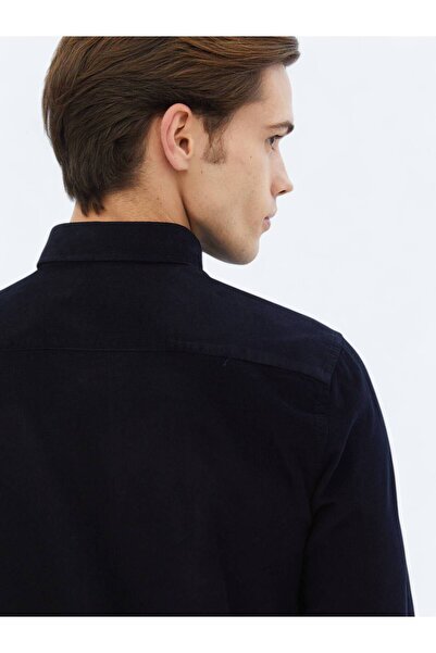 Kip Темно-синя сорочка з фігурним коміром, прямий крій, тканий оксамит, 100% бавовна