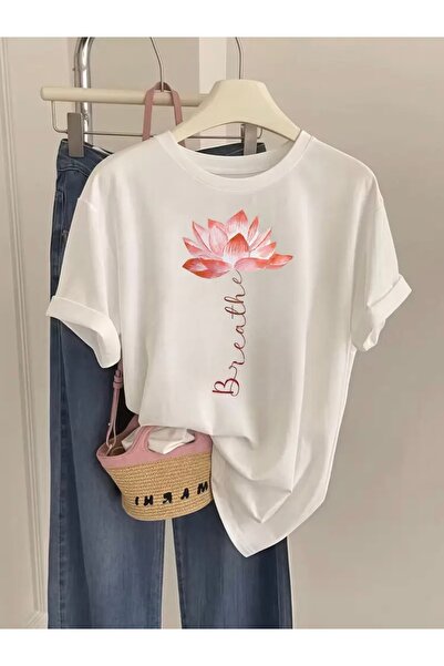 FUFLUNS تي شيرت بياقة دائرية كبيرة الحجم مطبوع عليه LOTUS BREATHE