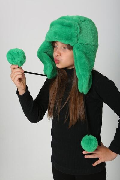 FELLMENS Girl's Green Plush Beret Hat - with Pompom and Fur